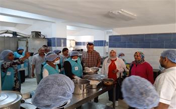   وكيل تعليم قنا يتابع تنفيذ البرنامج التدريبي للسيدات على كيفية إدارة المطابخ الكبرى «مطبخ المصرية» بدشنا 