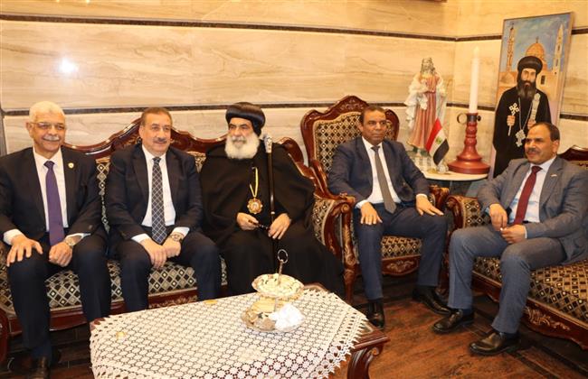 رئيس جامعة المنوفية والمحافظ يهنئان نيافة الأنبا بنيامين والأخوة الأقباط بعيد القيامة المجيد