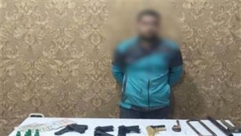 حبس المتهم بتعديل الأسلحة وبيعها في البحيرة 
