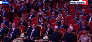 "مصر دار القرآن".. الرئيس السيسى يشاهد فيلما حول إنجازات القطاع الدينى فى مصر