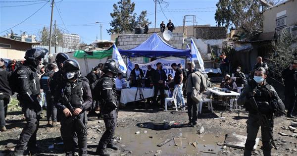 الاحتلال الاسرائيلي يقتحم حي "الشيخ جراح" بعد إصابة مستوطنين