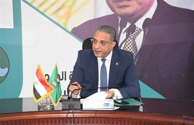 محافظ الفيوم: إطلاق مبادرة «كتف فى كتف» أسهمت في مساندة ومساعدة أهالينا الأولى بالرعايا