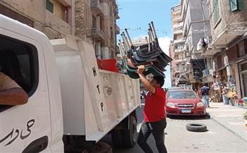 غلق منشآت مخالفة وإزالة إشغالات خلال حملة بحي شرق الإسكندرية