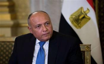 وزير الخارجية يؤكد دعم مصر الكامل لأمن واستقرار العراق وجهوده في الحرب على الإرهاب