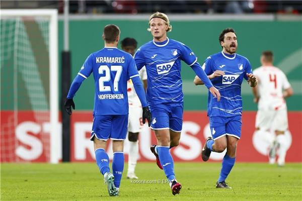 فوز هوفنهايم على فيردر بريمن 2-1 وتعادل كولن ومونشجلادباخ سلبيا في الدوري الألماني