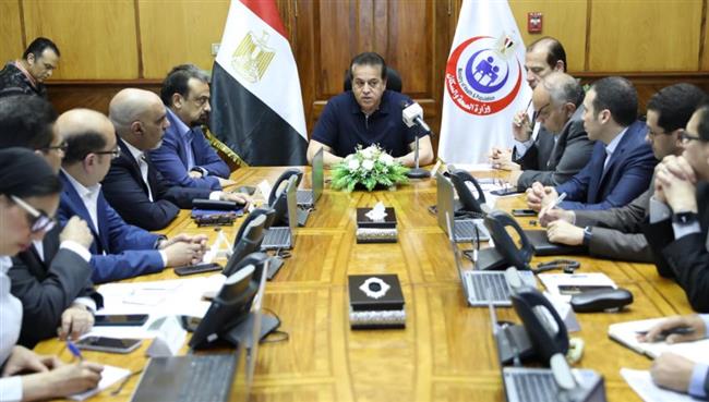 وزير الصحة يوجه بتكثيف الحملات الرقابية على المنشآت الغذائية والوقائية
