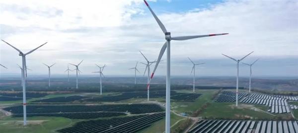 الاتحاد الأوروبي يطلق مبادرة جديدة لزيادة الاعتماد على مصادر الطاقة المتجددة عالميًا