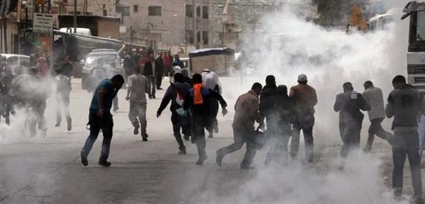 إصابة فلسطينيين بالرصاص وعشرات بالاختناق خلال اقتحام الاحتلال لبلدة "بيتا" في نابلس