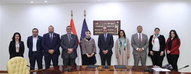 عمرو طلعت يشهد توقيع اتفاقية تعاون بين وزارة الاتصالات  ومؤسسة بهية 