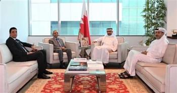   سفير مصر في المنامة يلتقي بوزير الصناعة البحريني