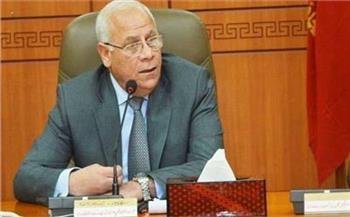 محافظ بورسعيد: توافد الآلاف من المواطنين على الشواطىء والمتنزهات والحدائق في ثاني أيام عيد الفطر المبارك