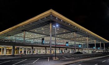   مطار برلين: إلغاء الرحلات المغادرة غدا بسبب إضراب العمال