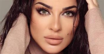 بفستان أحمر… نادين نجيم تثير الجدل بإطلالة جريئة