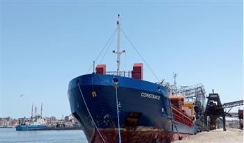   شحن 50 ألف طن "كلينكر" من ميناء شرق بورسعيد وحديد بميناء غرب