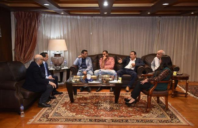 مجلس نقابة الصحفيين يناقش مع إدارة «البوابة نيوز» تحسين أوضاع الصحفيين المالية والمهنية
