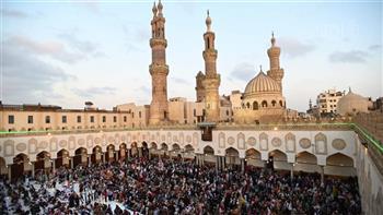 حصاد الجامع الأزهر في رمضان: 142 ألف وجبة لإفطار الطلاب الوافدين وأكثر من 200 مقرأة و100 درس 