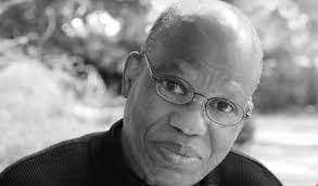   الشاعر السنغالي أمادو لامين صال يفوز بالجائزة الكبرى للشعر الأفريقي