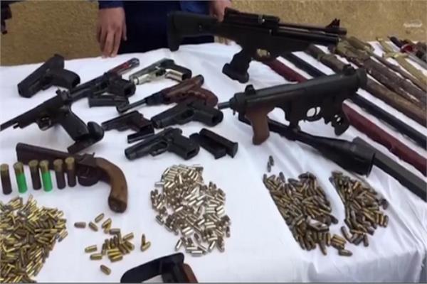الأمن العام يضبط 45 سلاحا ناريا و254 قضية مخدرات وينفذ نحو 55 ألف حكم خلال 24 ساعة