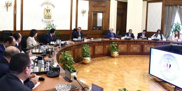 رئيس الوزراء يستعرض نتائج الدراسة الاكتوارية لمنظومة التأمين الصحي الشامل