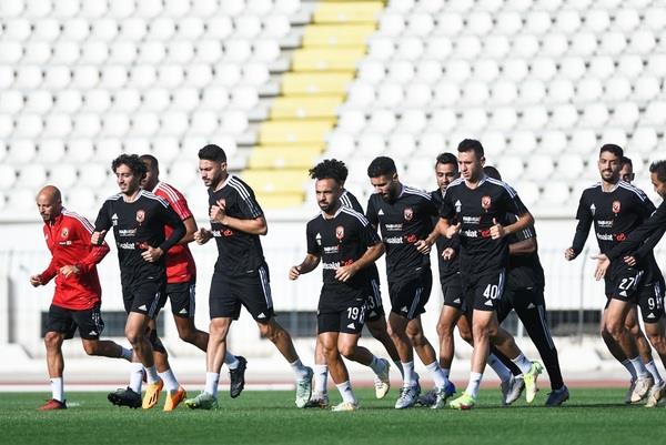 «دوري أبطال إفريقيا» فقرات بدنية واستشفائية للاعبين