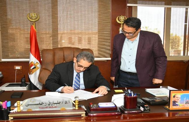 محافظ الغربية يصدر قرارين بترقية 15637 معلم طبقا للقرارين الوزاريين 55و 56 