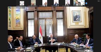 وزير الزراعة: يوجه بتوعية المزارعين بكيفية التعامل مع التغيرات المناخية
