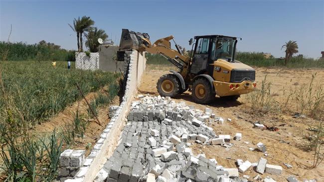 محافظ الفيوم : إزالة 65 حالة تعد على الأراضى الزراعية خلال إجازة عيد الفطر المبارك 