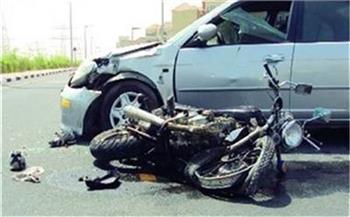 إصابة 3 أشخاص فى حادث تصادم سيارة ودراجة بخارية بالمهندسين