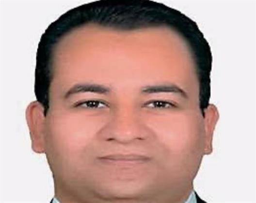 قرار جمهوري بتعيين الدكتور أسامة حسن أبو شامة عميداً لكلية الطب البيطري بجامعة سوهاج