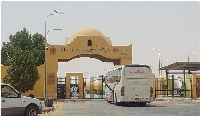 موفد «القاهرة الإخبارية» إلى معبر أرقين: وصول 14 ألف سوادني و7 حافلات تقل فلبينيين