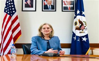   السفيرة الأمريكية لدى بغداد تؤكد إلتزام بلادها بواجباتها أمام العراق