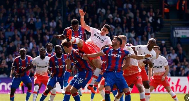 كريستال بالاس يفوز على وست هام يونايتد (4-3) بالدوري الإنجليزي الممتاز
