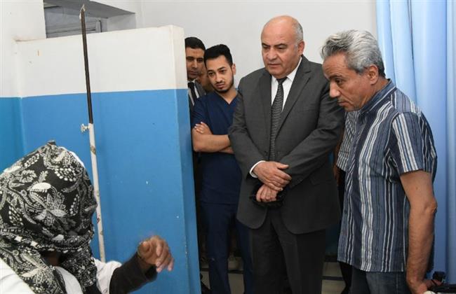 محافظ قنا يفاجئ مستشفى الصدر للإطمئنان علي مستوى الخدمات الطبية 