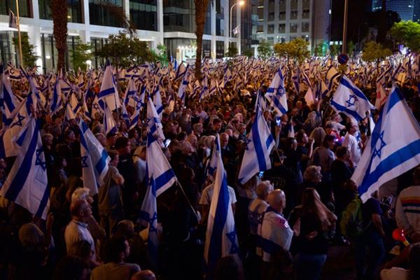 تجدد التظاهرات ضد الحكومة الاسرائيلية للأسبوع السابع عشر على التوالي