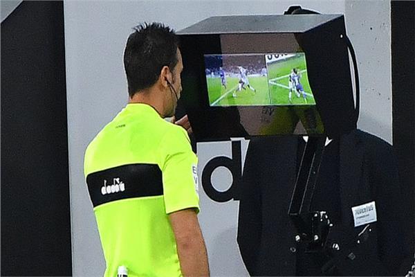 الاجتماع خلال ساعات.. أزمة «الفار» في الدوري المصري عرض مستمر 
