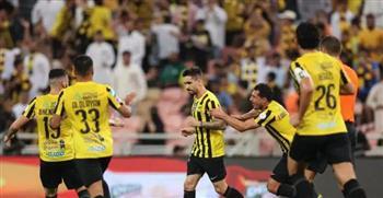 الدوري السعودي.. الاتحاد يسعى لتعزيز صدارته من بوابة ضمك