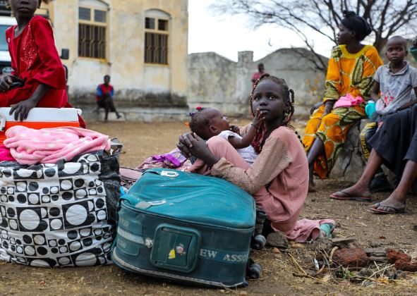 وكالات أممية تحذر: شبح الجوع والاشتباكات العرقية يلوح في الأفق بالسودان