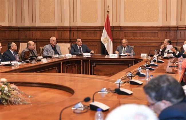 وزير الإنتاج الحربي يستعرض مهام الوزارة ومجالات عملها ورؤى التطوير بها
