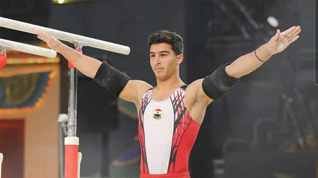 محمد عفيفي يتوج بفضية جهاز المتوازي في كأس العالم للجمباز بالقاهرة