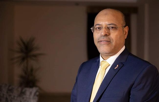 «جبران» يهني الرئيس السيسي وعمال مصر بعيدهم ويدعوهم للمزيد من العمل والإنتاج