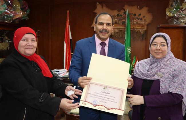 جامعة المنوفية تحرر أمية ٤٩٩٧ مواطن وهيئة تعليم الكبار بالمنوفية تكرم جميع المنسيقين بالكليات