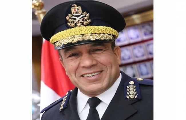 بعد قليل.. "الحريدية" بسوهاج تشيع جثمان ابنها مدير أمن بورسعيد