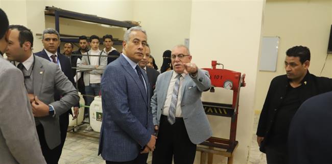 وزير القوى العاملة يتفقد مركز  تدريب مهني"شهداء الكتيبة 103 صاعقة" بالشرابية