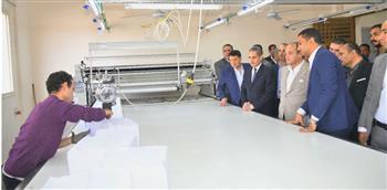 وزير التجارة ومحافظ الغربية يتفقدان مجمع الصناعات النسيجية والمنطقة الصناعية القديمة بالمحلة 