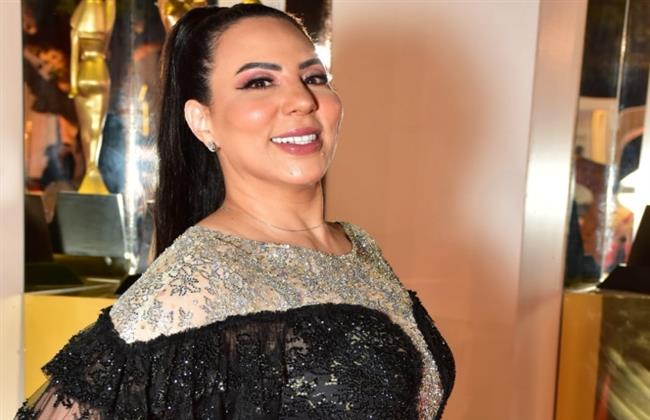 الفنانة زينة منصور: تعملت من أمي الأصول وعرفت قيمتها بعد وفاتها