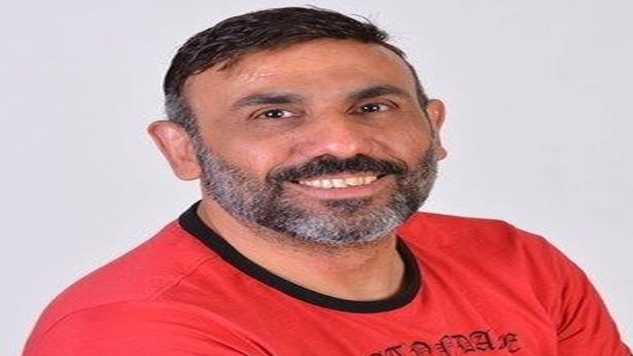 الفنان محمد حسني: حياتي الشخصية خط أحمر.. خلي فرحك وحزنك جوه بيتك