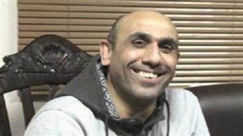 الفنان محمد حسني ينهار على الهواء: فقدت السند والضهر بعد وفاة والدي