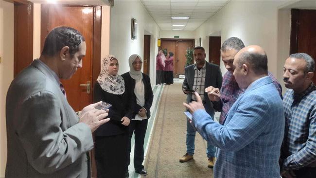 نائب رئيس جامعة أسيوط يجري جولة تفقدية بدار الضيافة
