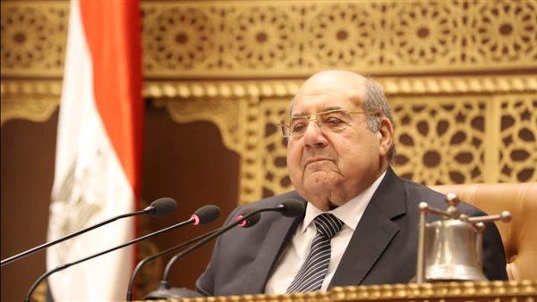 رئيس مجلس الشيوخ يرفع الجلسة العامة
