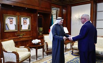   وزير خارجية الكويت يتسلم رسالة خطية من نظيره الفلسطيني